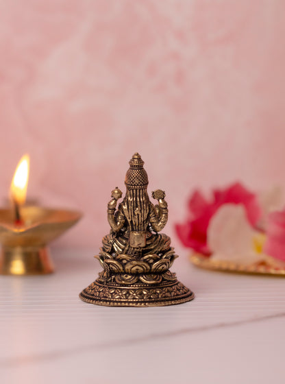 Shri Maha Lakshmi Idol Brass Murti